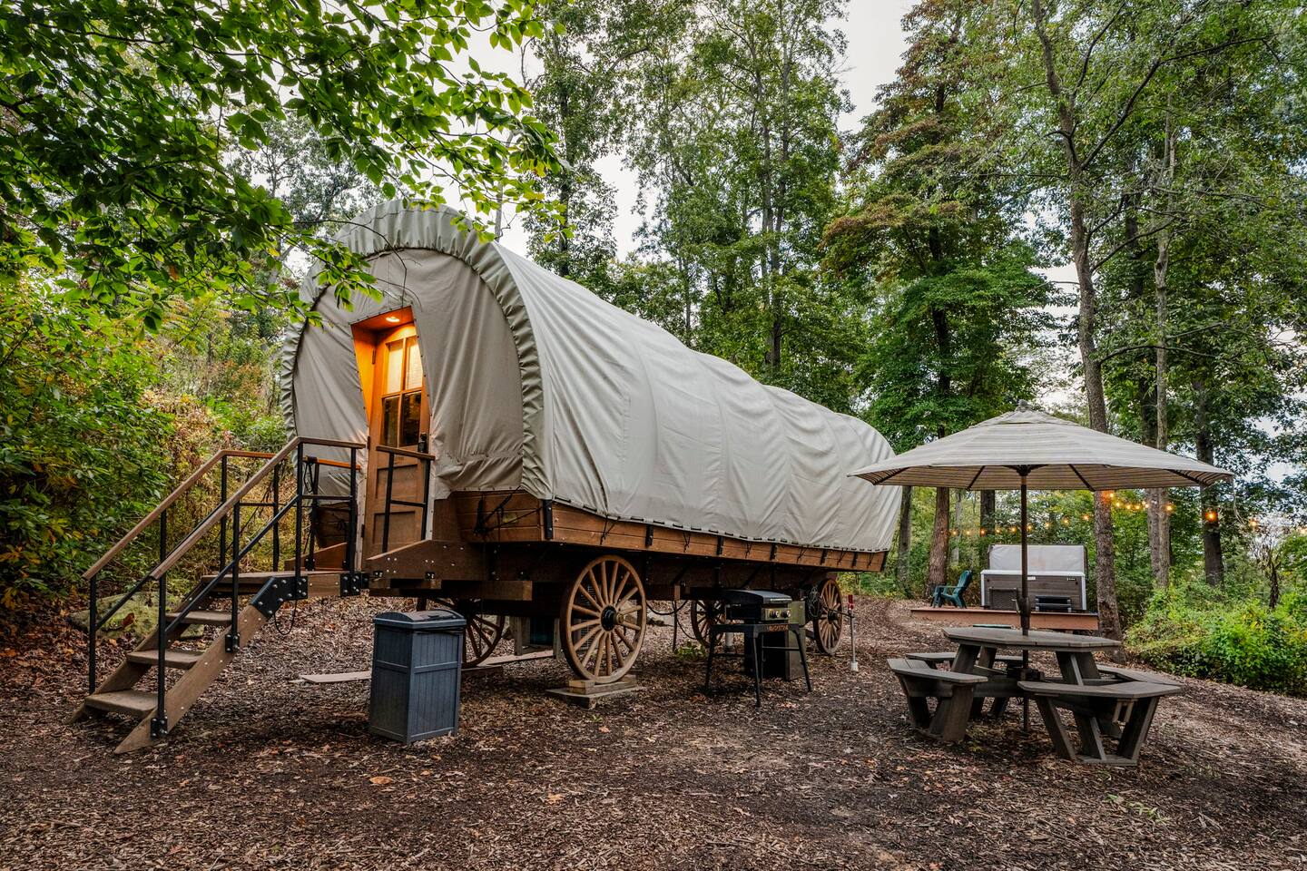 Covered Wagon with Salt Water Hot Tub — Paradise, PA — vacation rental