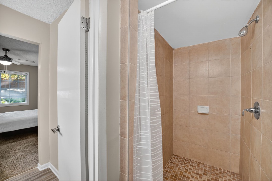 Crest at East Cobb 1830H · Unit 2/2