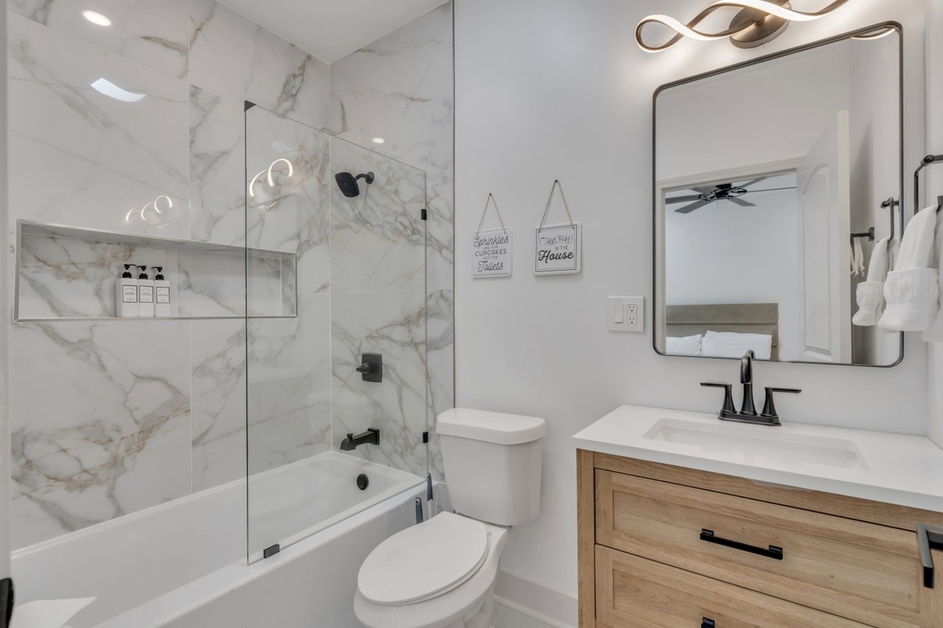 |Bathroom 2|