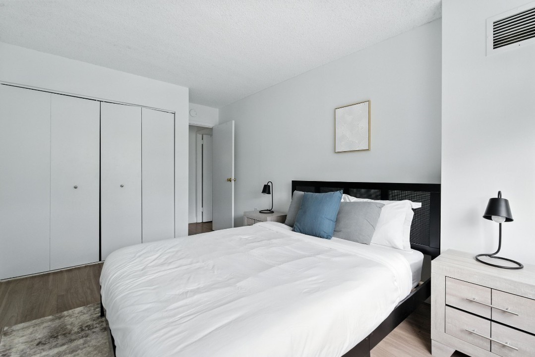 Legacy at Imperial Village · Unit 214 2/2