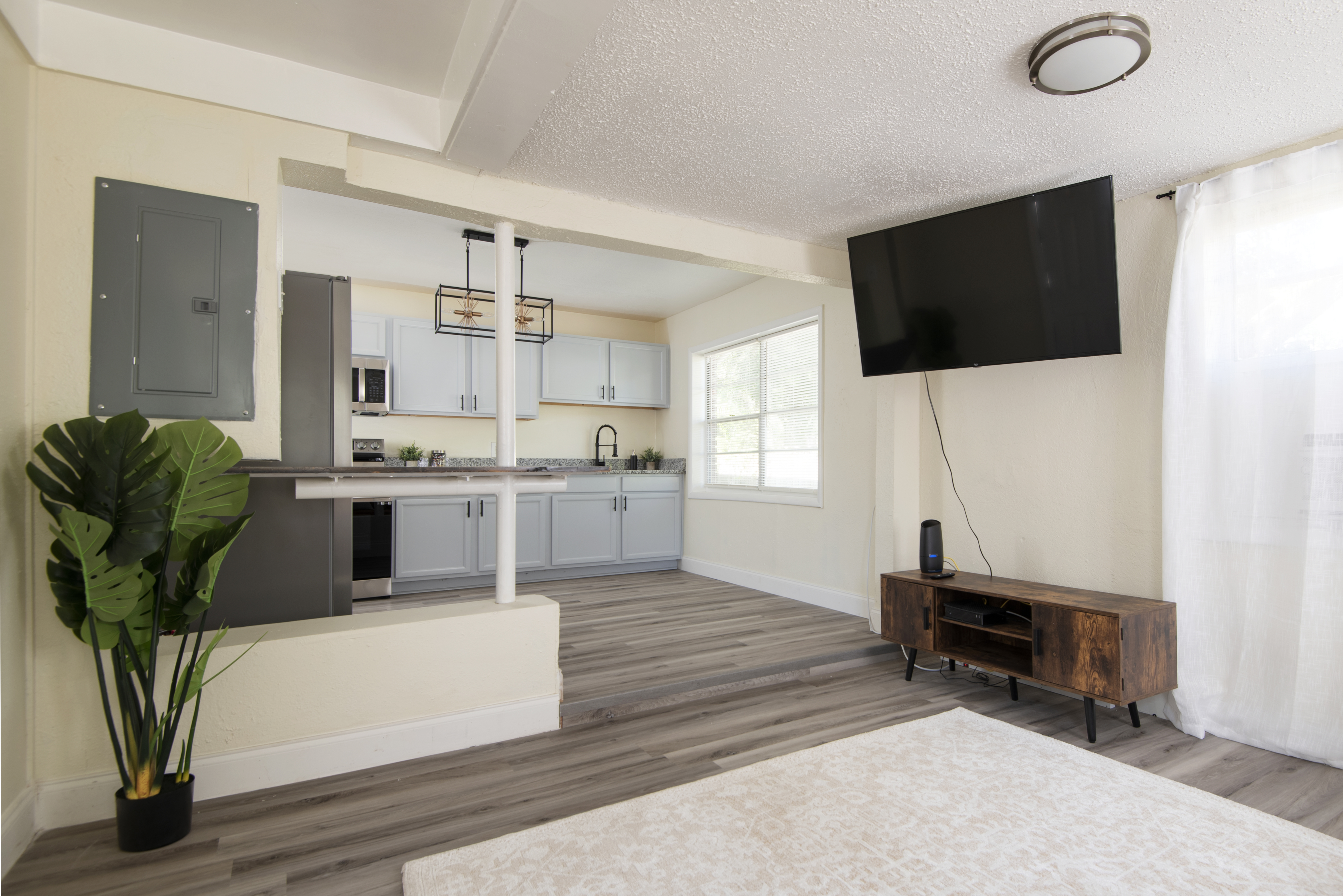 Cozy Bayshore - A Fun Getaway! (Rear of Property) photo 4