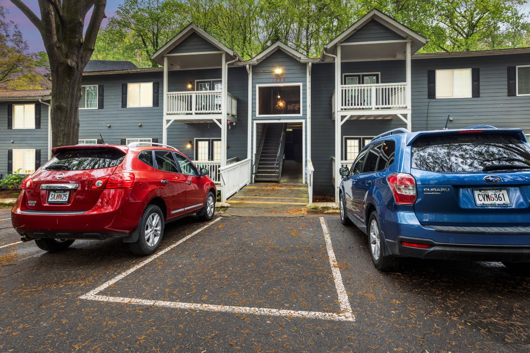 Crest at East Cobb 1826B · Unit 2/2