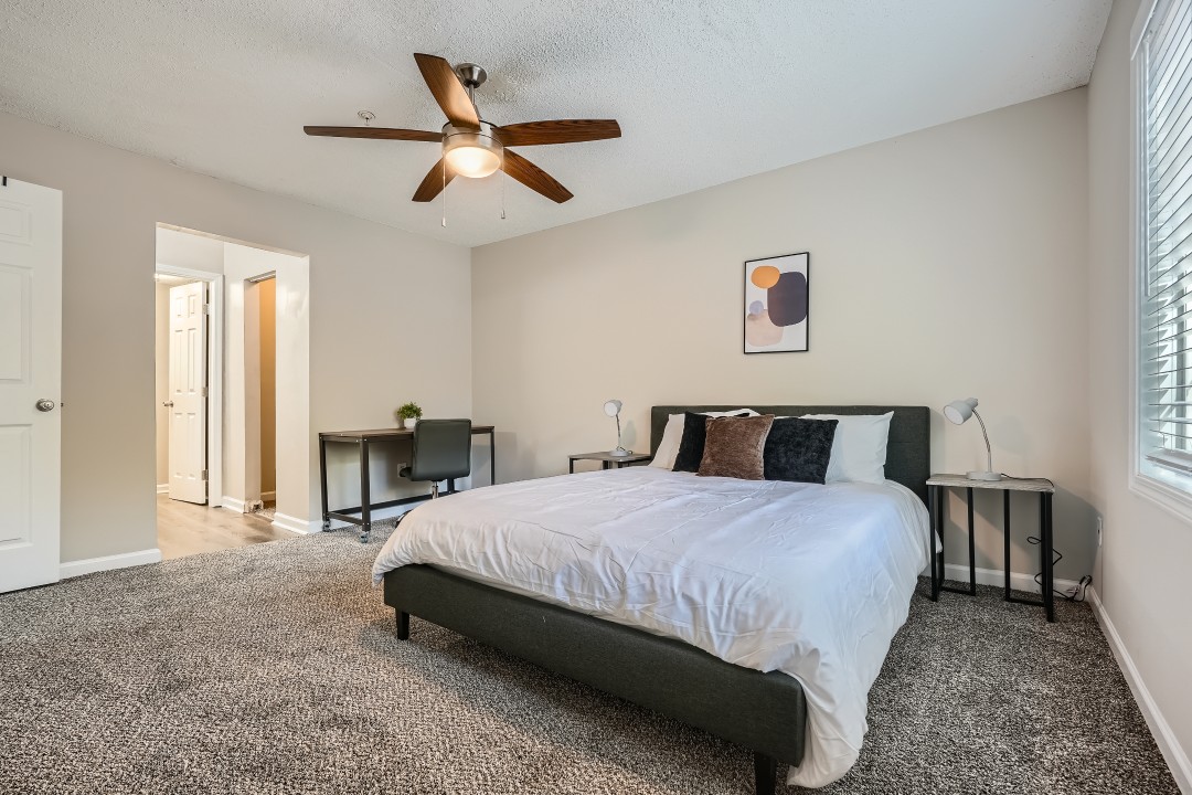 Crest at East Cobb 1812B · Unit 2/2