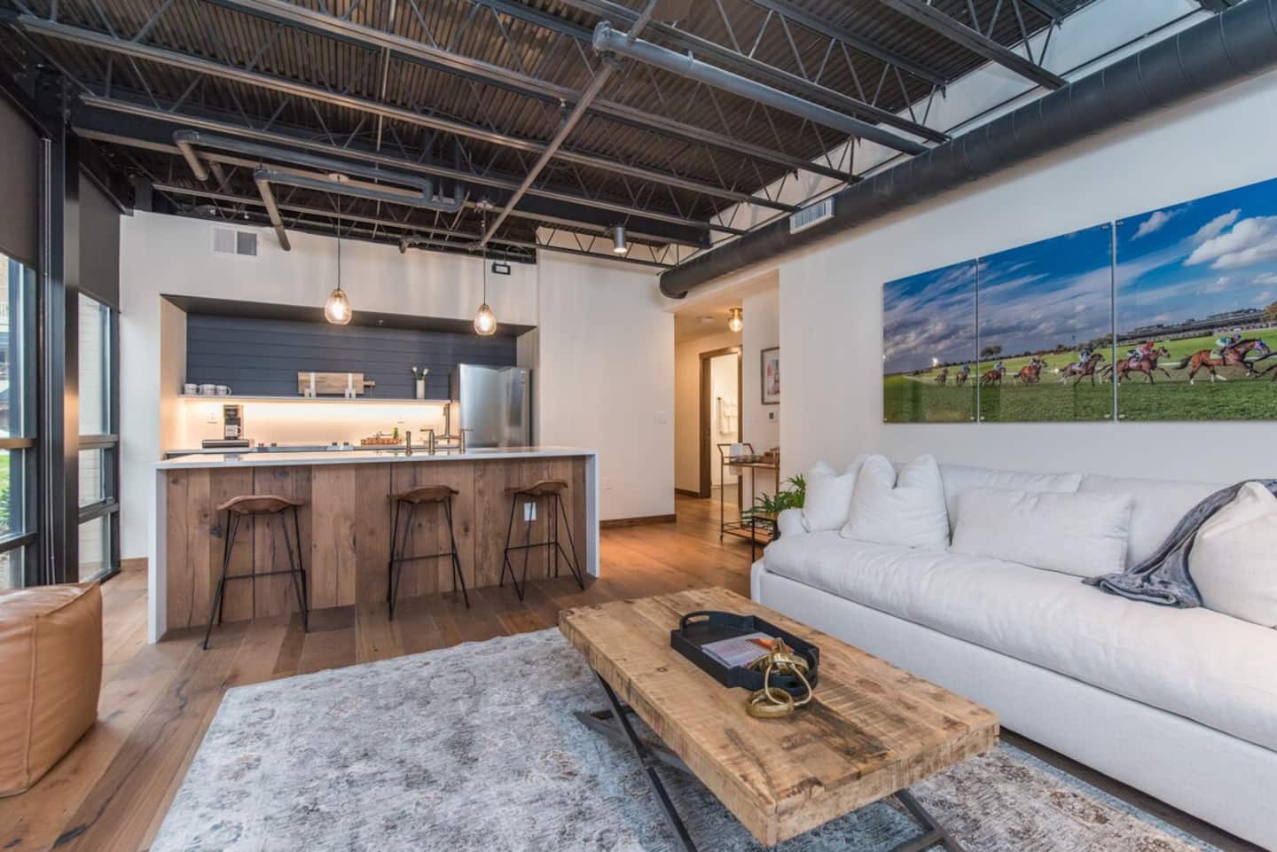 WAR ADMIRAL @ 3Forty /2BR Apt/ Walk to Rupp Arena