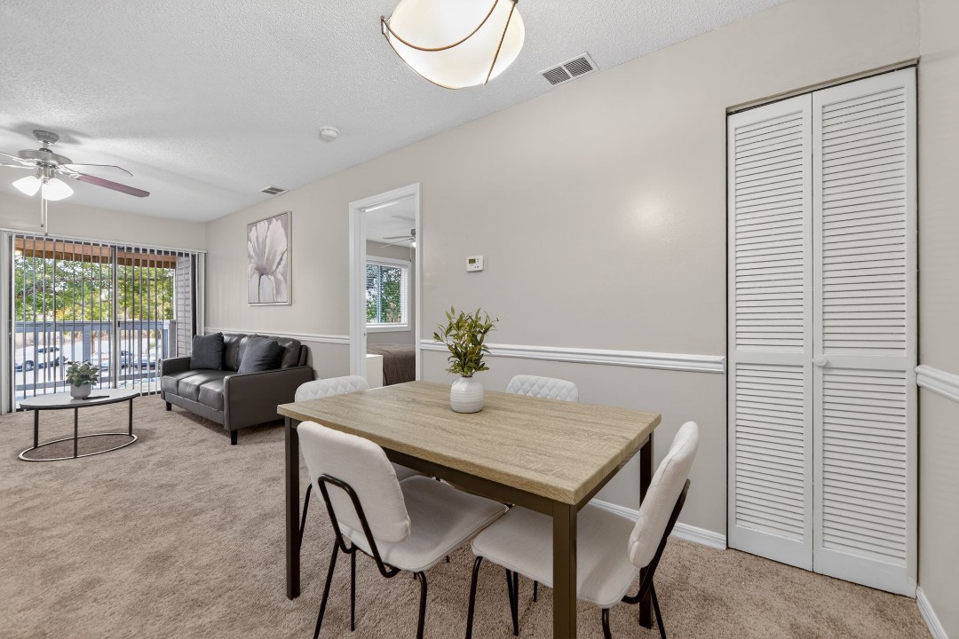 Avenue · Unit at Winter Springs 03-207 1/1