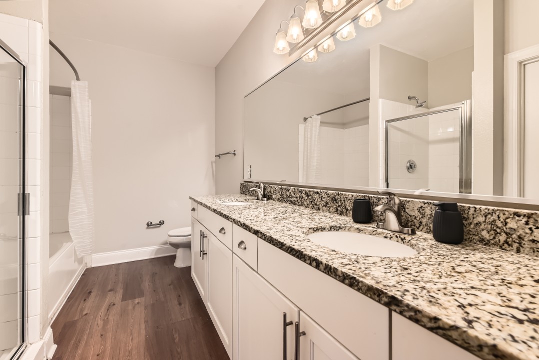 Crest at Midtown · Unit 4117 1/1