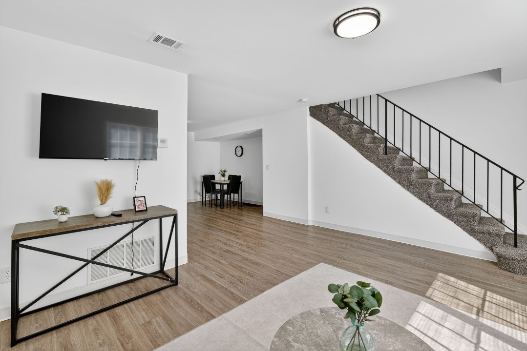Wellington Townhomes · Unit F1