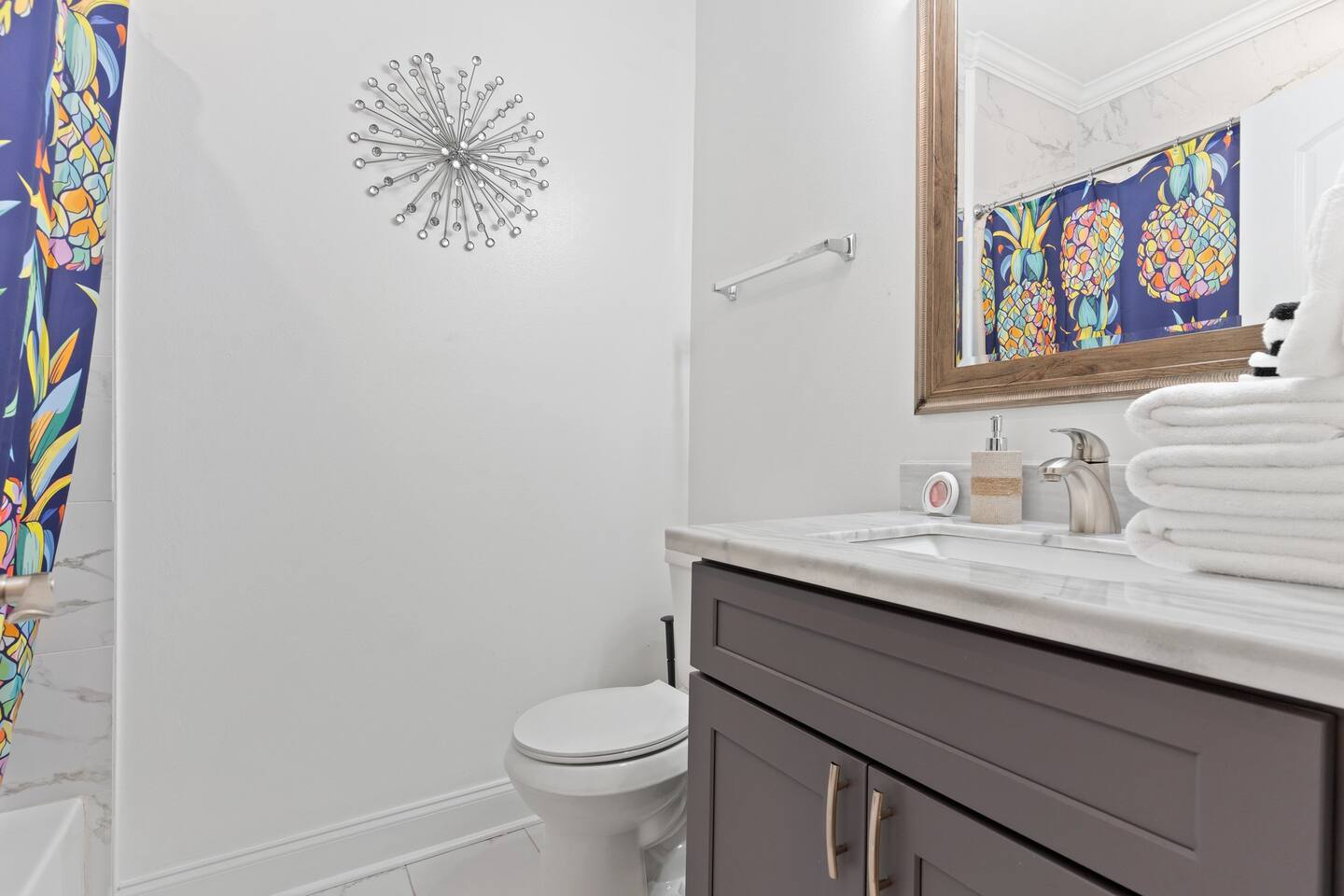 Cozy first full bathroom