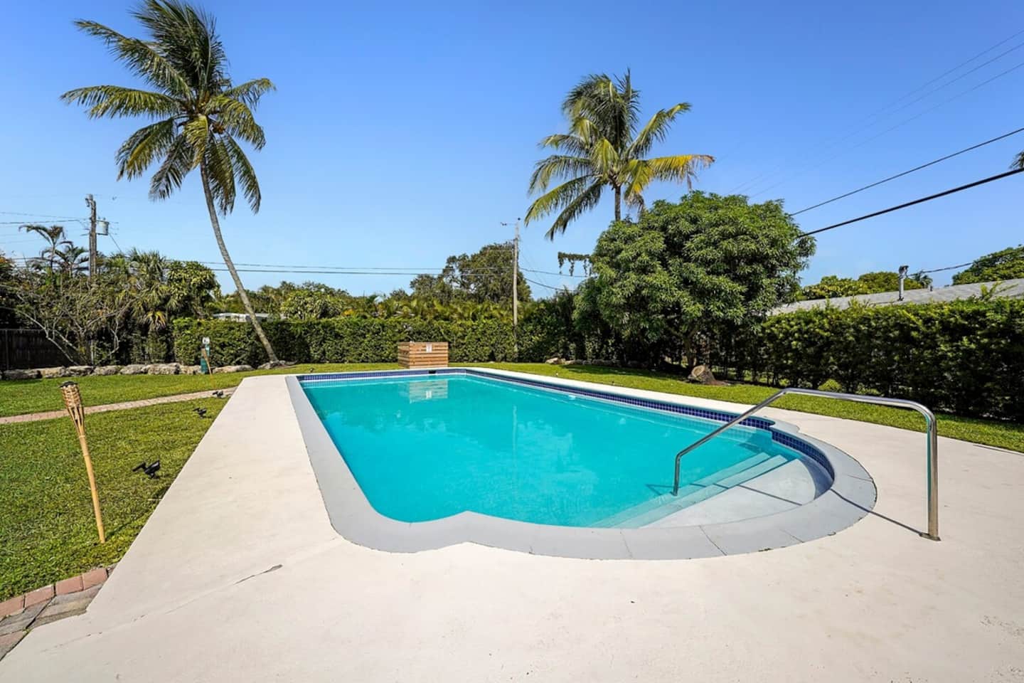 Charming Oasis With Pool And Workstation - Beautiful Florida Escape - Bahamas