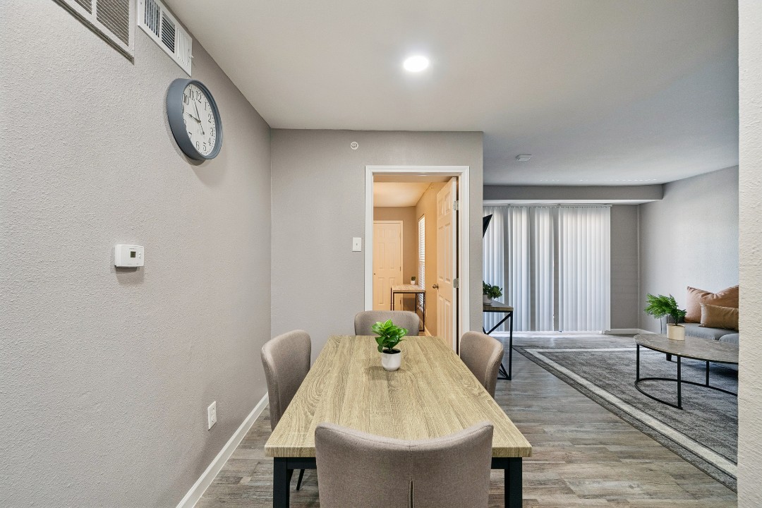 Vista Buena · Unit 3329 1/1