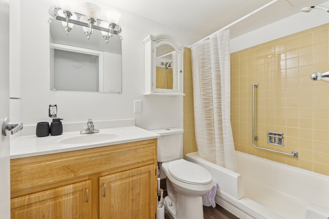 Legacy at Imperial Village · Unit 204 1/1