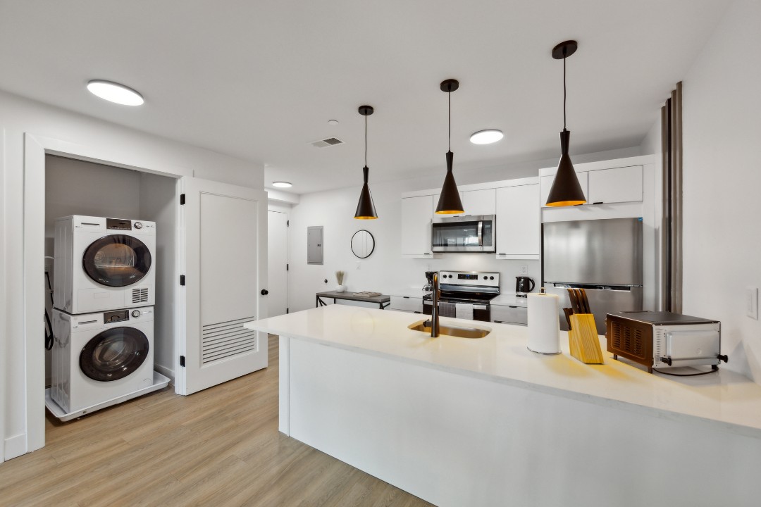 Market View Residence · Unit 505 1/1