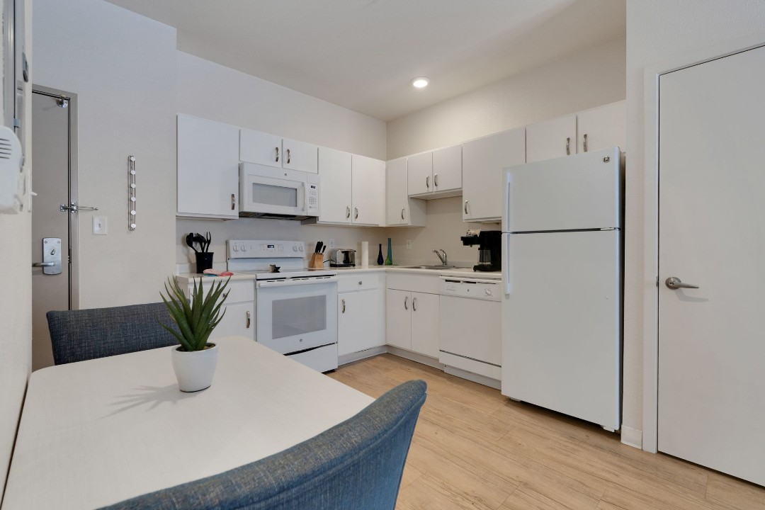 Simplicity At the Rim · Unit 1105  1105 1/1