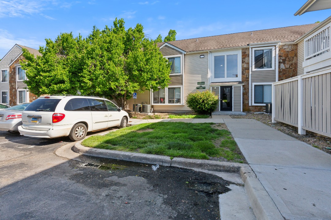 Rosehill Pointe · Unit 185 1/1