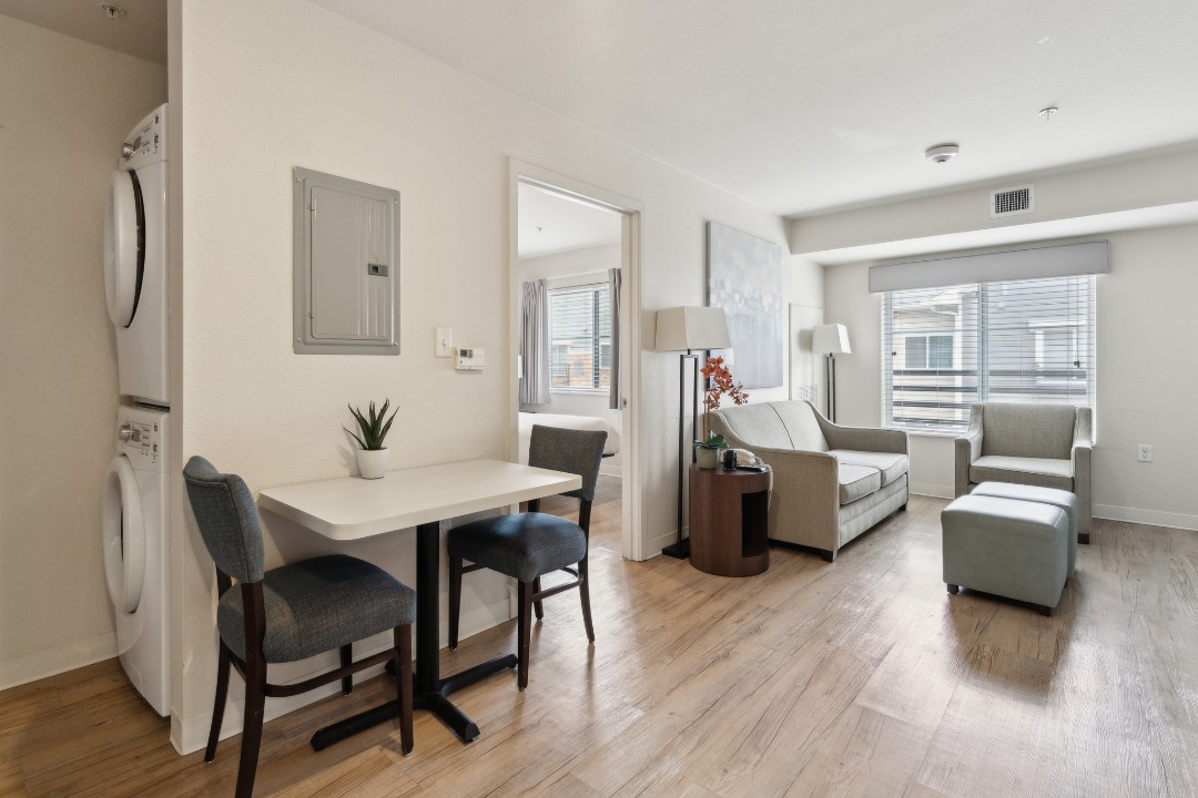 1 Bedroom · Signature layout