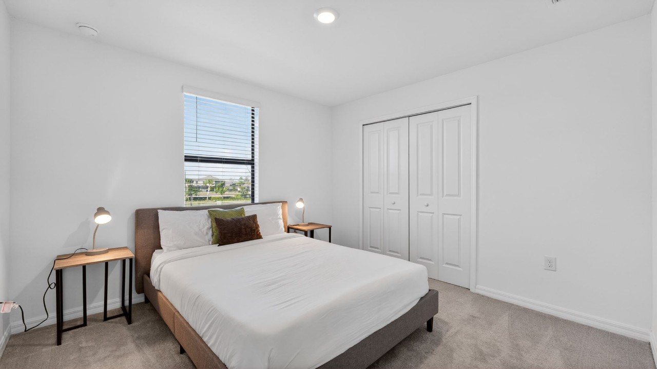 Landings at Westport · Unit 2020