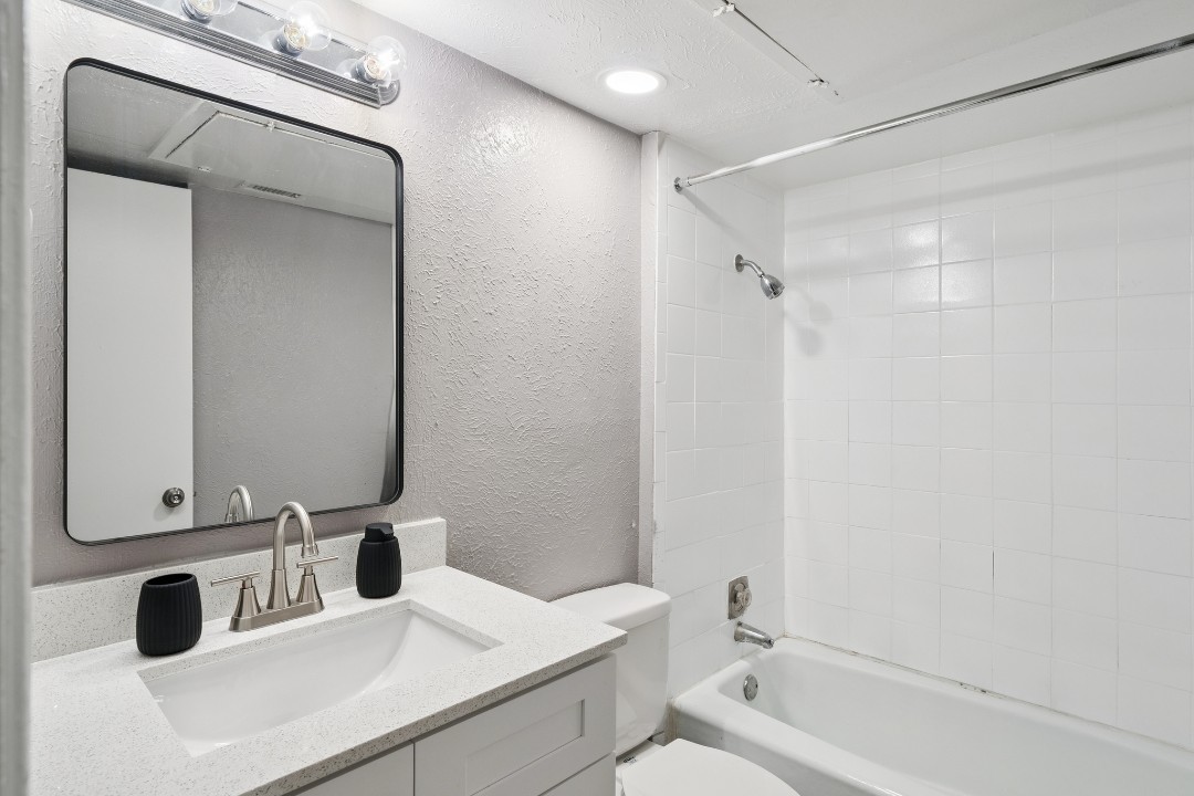 Vista Buena 2-178 · Unit 1/1
