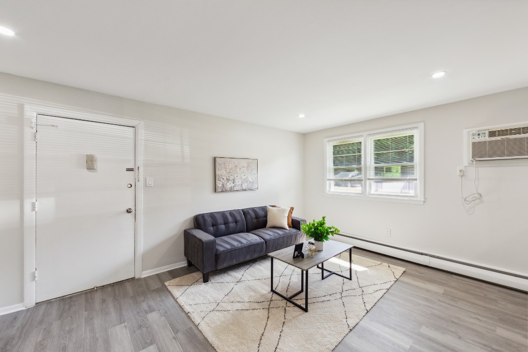 2 Bedrooms · Signature layout