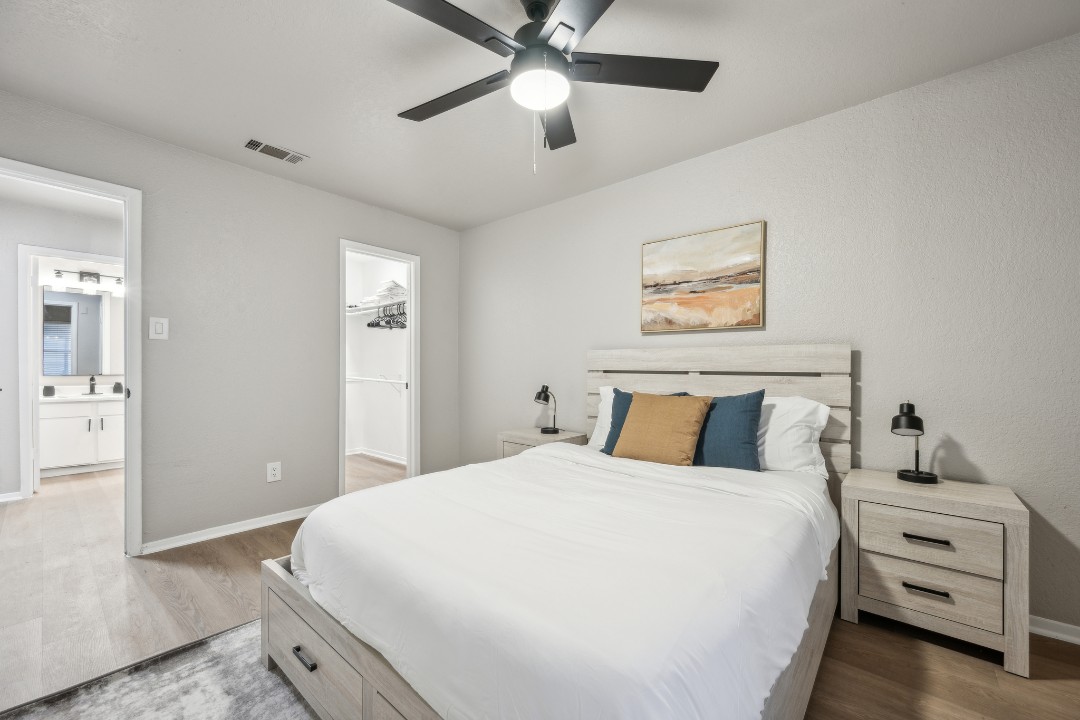 The Chandler · Unit 421 1/1