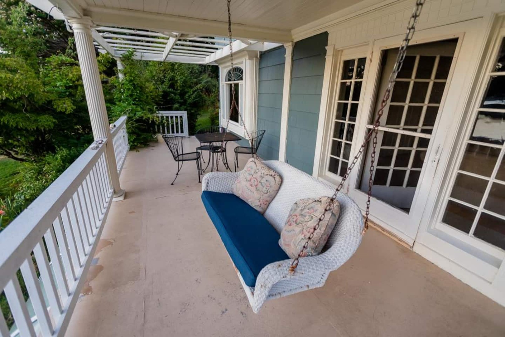 Wisteria Hollow Victorian — photo 47
