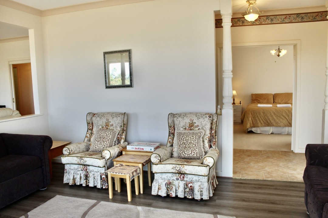 Two distinct living areas with indoor and outdoor entertaining options, ideal for both relaxation and socialisation.