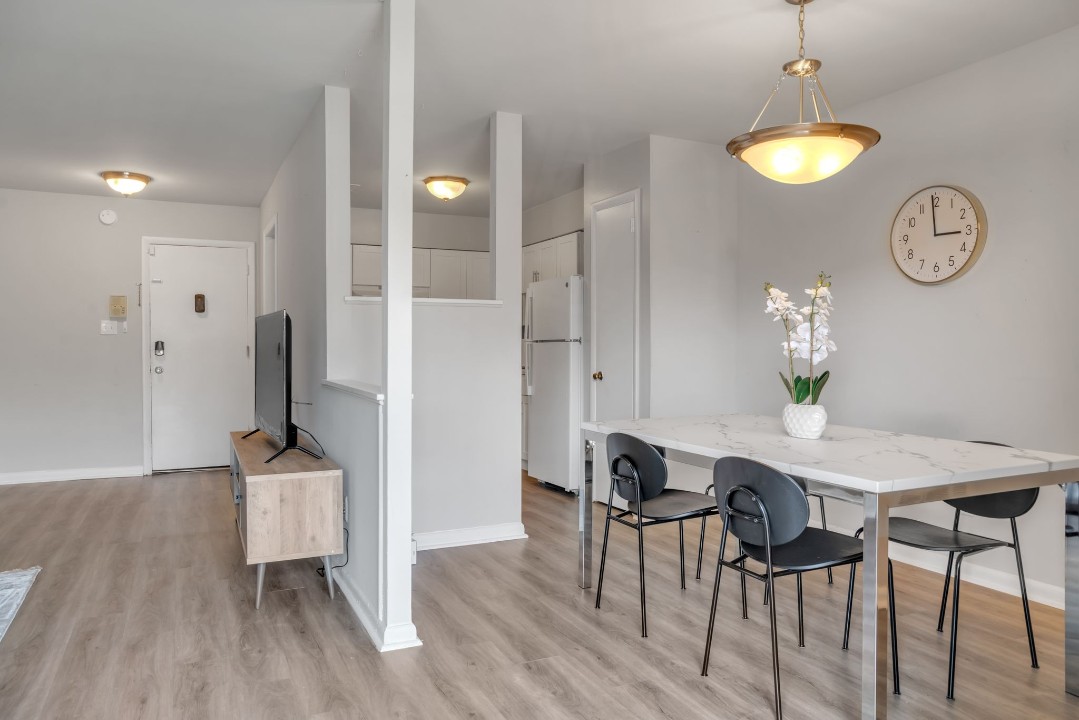 The Chateau, 310 Shipley Rd · Unit apt 113, 1bd/1bth