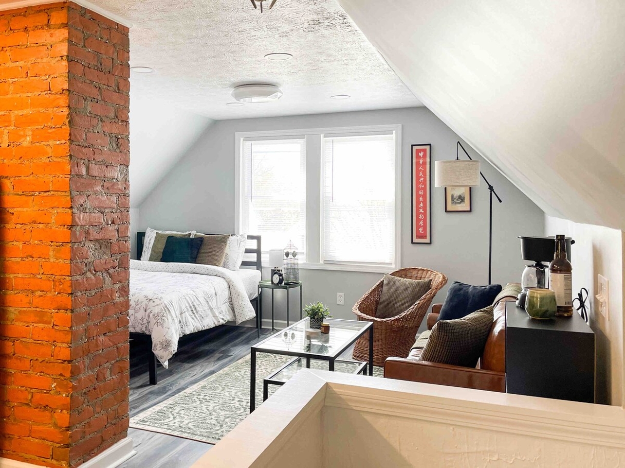 Modern Studio Apartment For Two - New Ac! - クリーブランド, OH