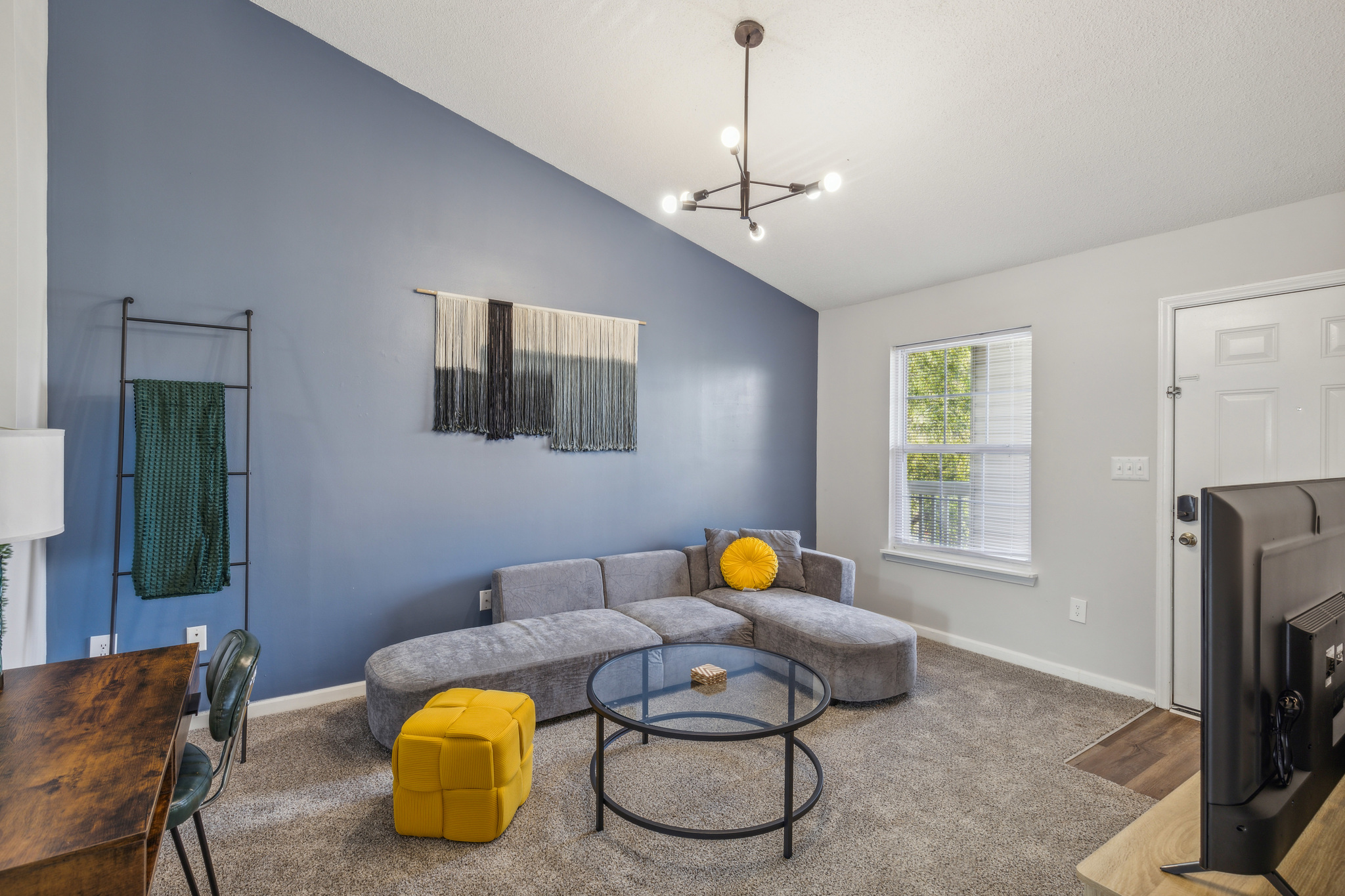 CB 3508-301 Fayetteville Oasis I Modern, Comfy in Fayetteville, NC