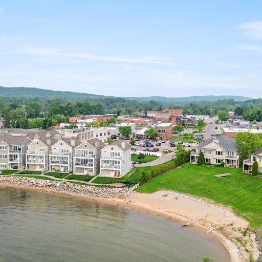 Scenic Lakefront Neighborhood – Public Beaches, Parks & Marina Just a Short Walk Away