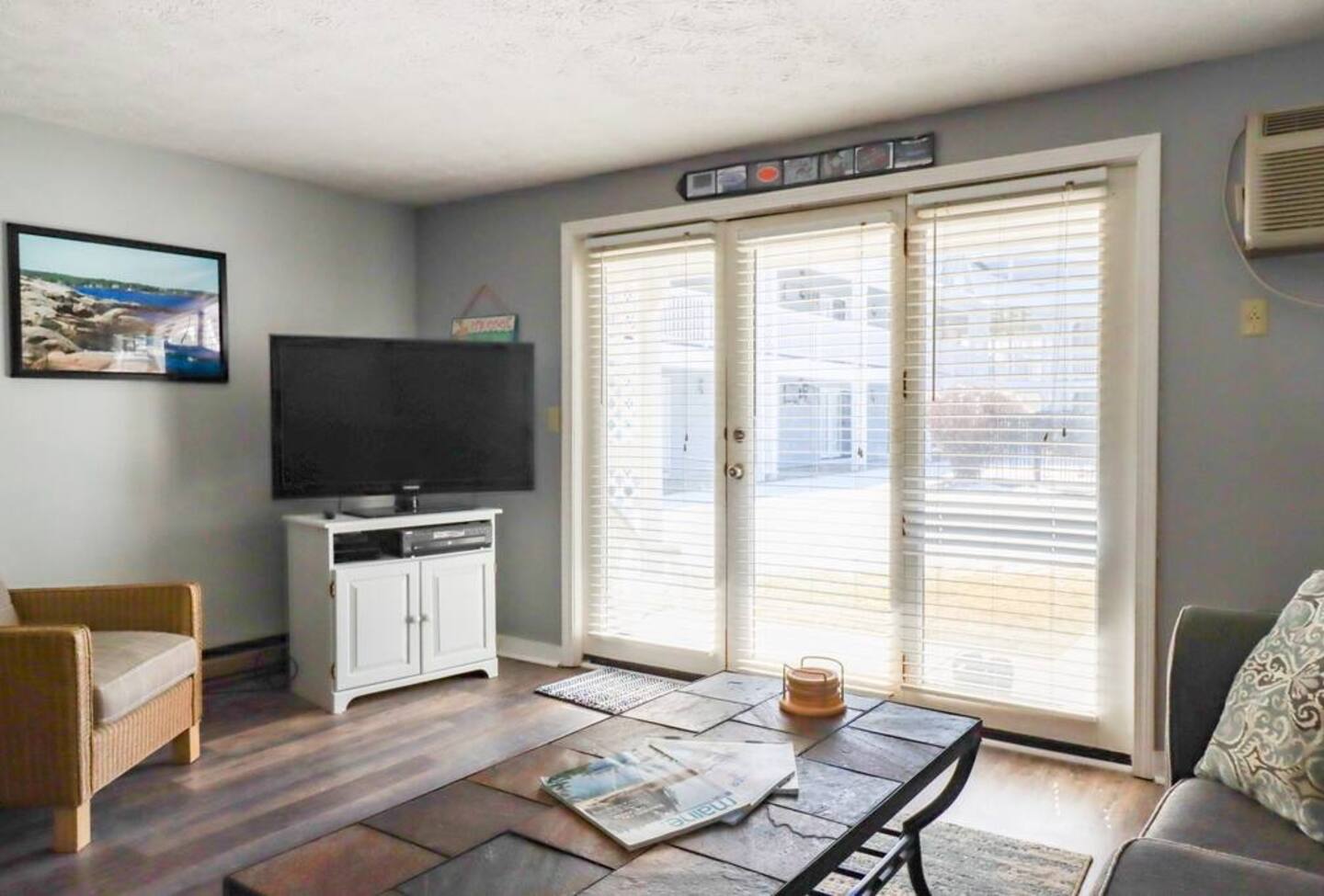 Quaint 1 bedroom pool side condominium in Oqunquit — Ogunquit, ME — vacation rental