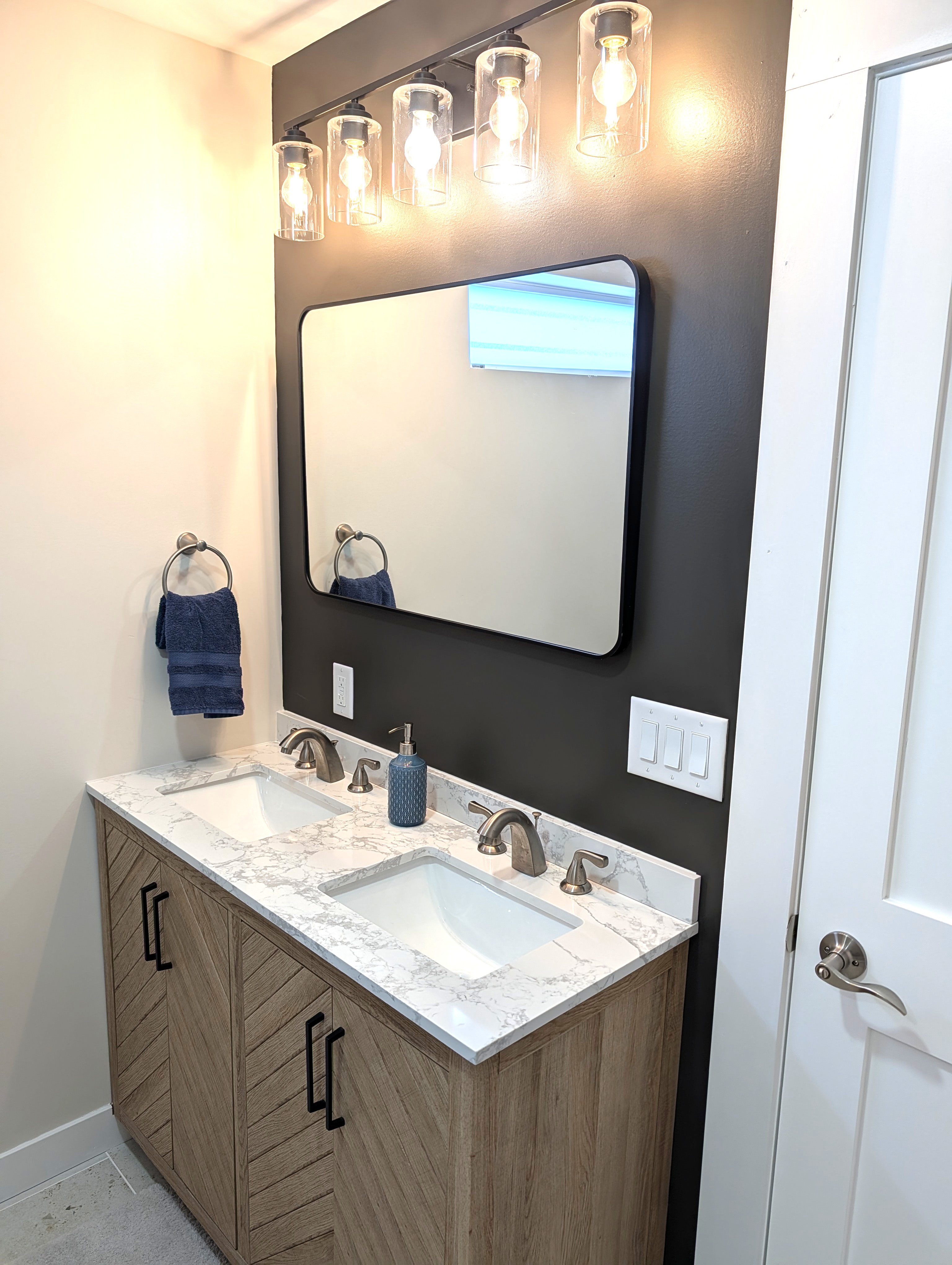 BATHROOM #1 (MAIN FLOOR):  This is a beautiful private ensuite full bathroom for Bedroom #1.