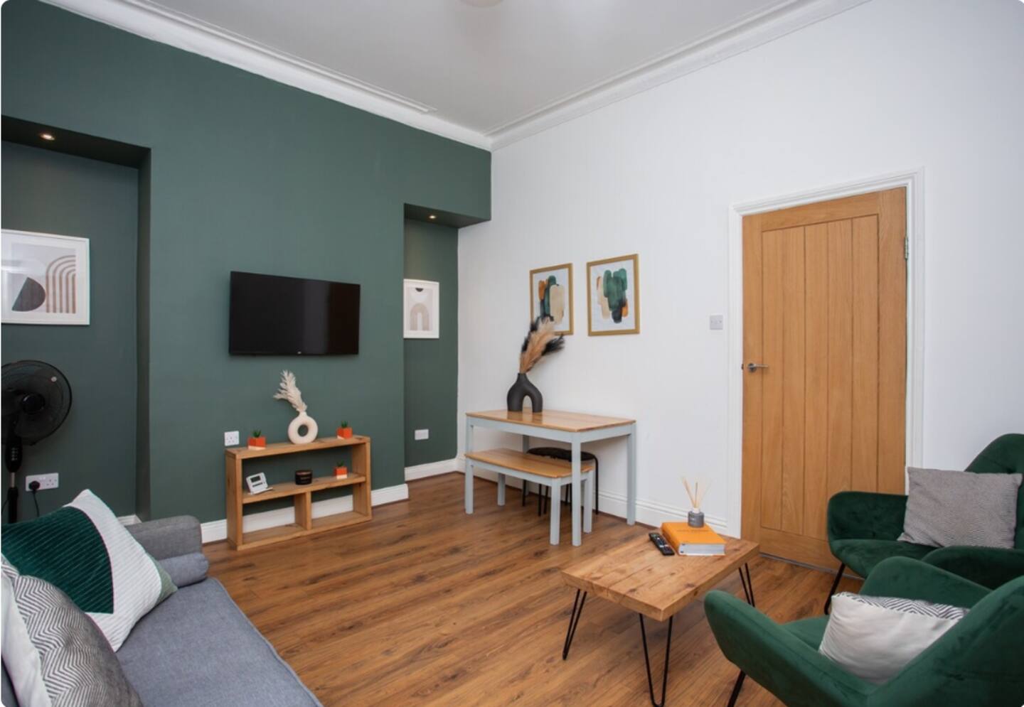 3BR Retreat | High Barnes | Wifi — Tyne and Wear, England — vacation rental