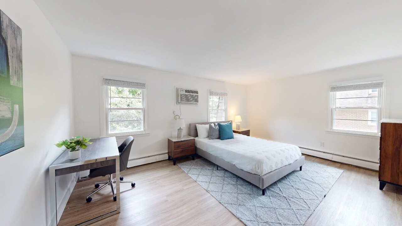 Pinebrook 824 Wharton Drive, 2br