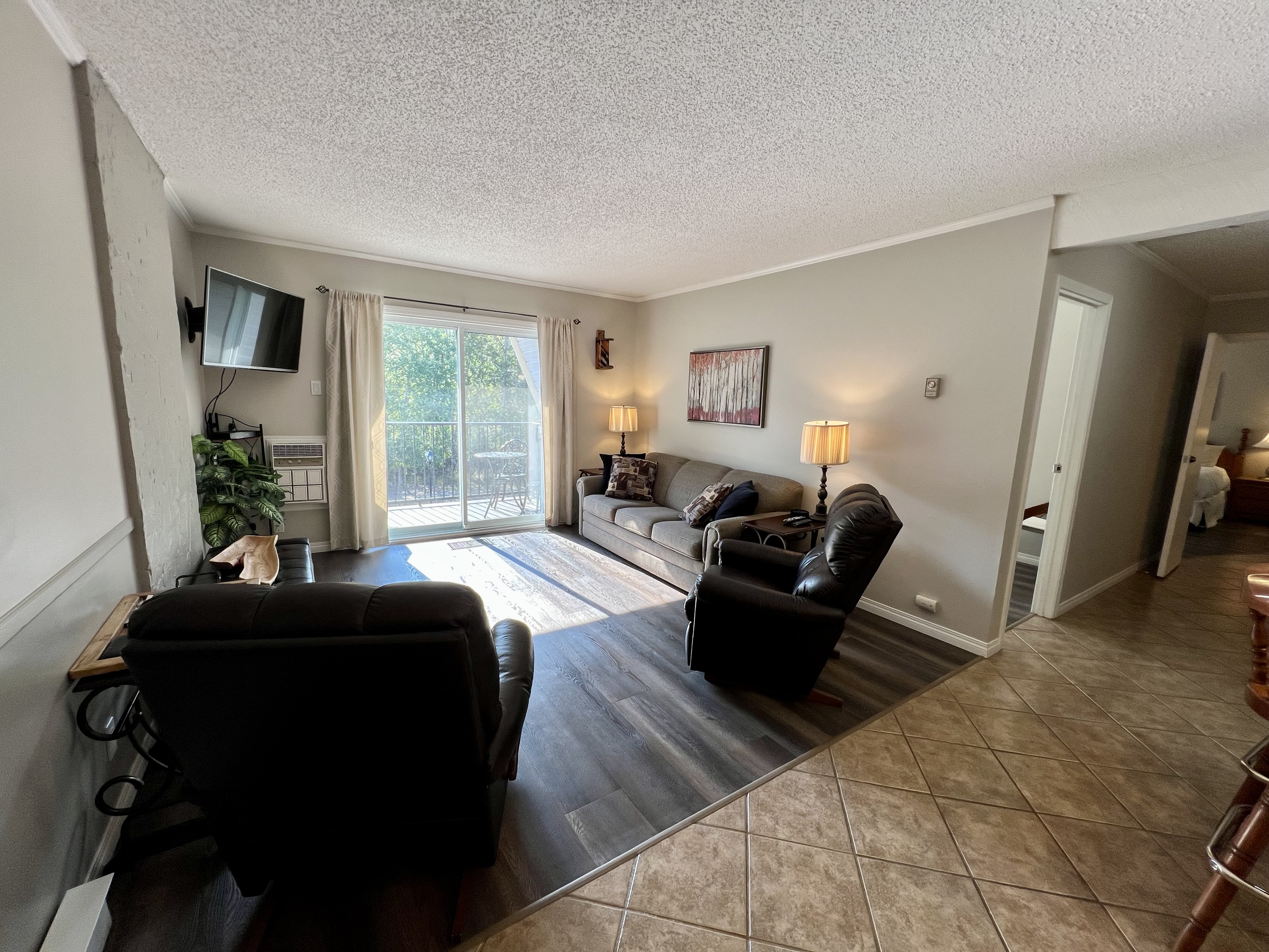 Adventure Hub With Hot Tub And Ski-in/ski-out Access - Stunning Escape - Kimberley