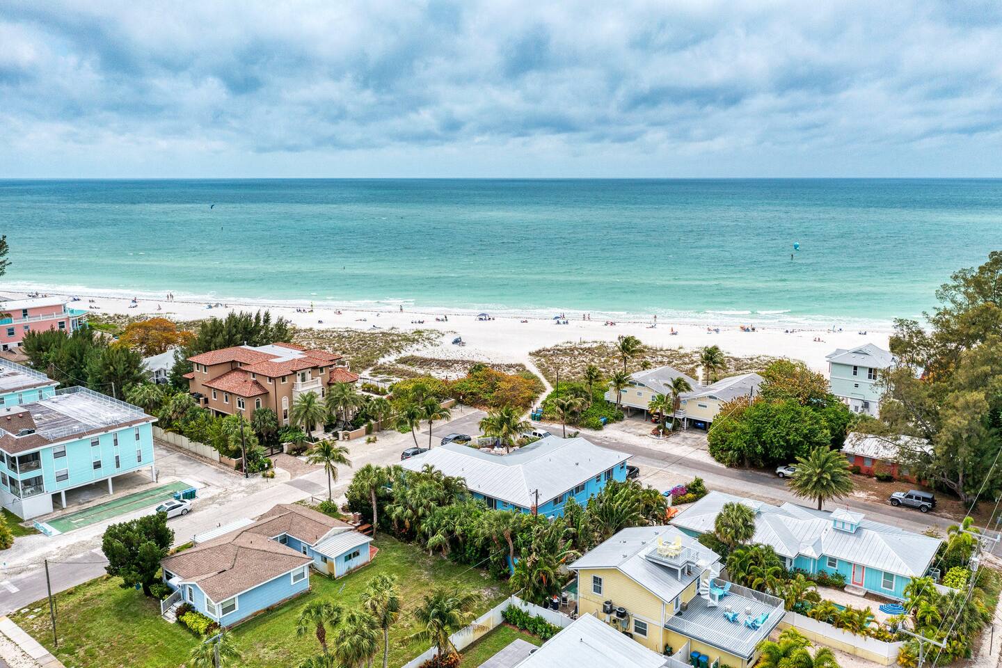 Lovely Beach View Condo on Anna Maria Island — Holmes Beach, FL — vacation rental