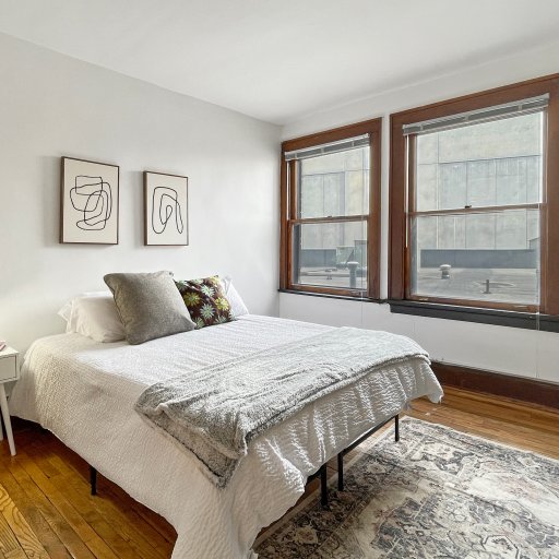 Beautiful Studio - tons of room
