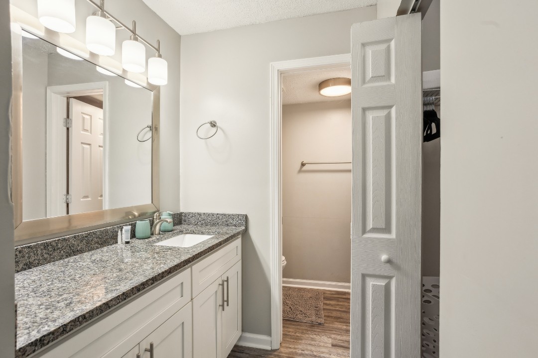 Crest at East Cobb 1812E · Unit 2/2
