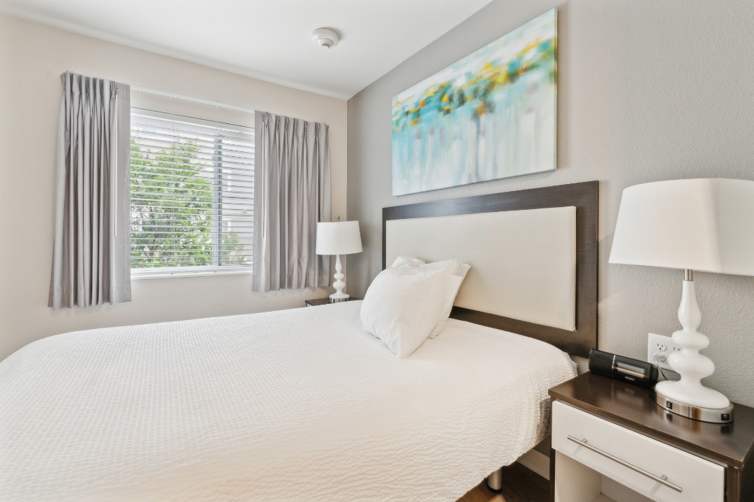 1 Bedroom · Signature layout
