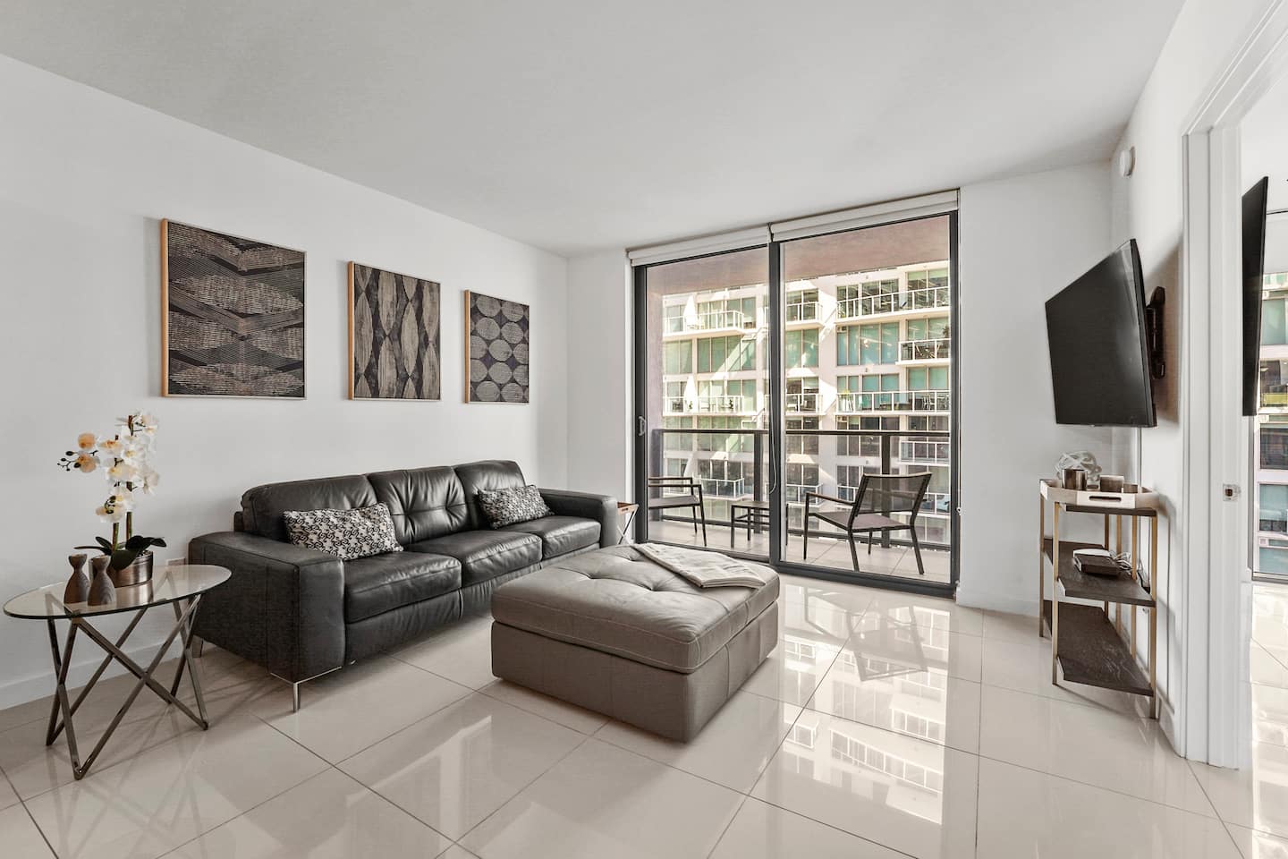 Stunning 1BR Brickell Apt  with Breathtaking Views — Miami, FL — vacation rental