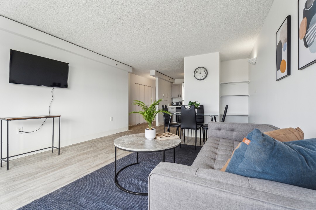 Legacy at Imperial Village · Unit 816 2/2
