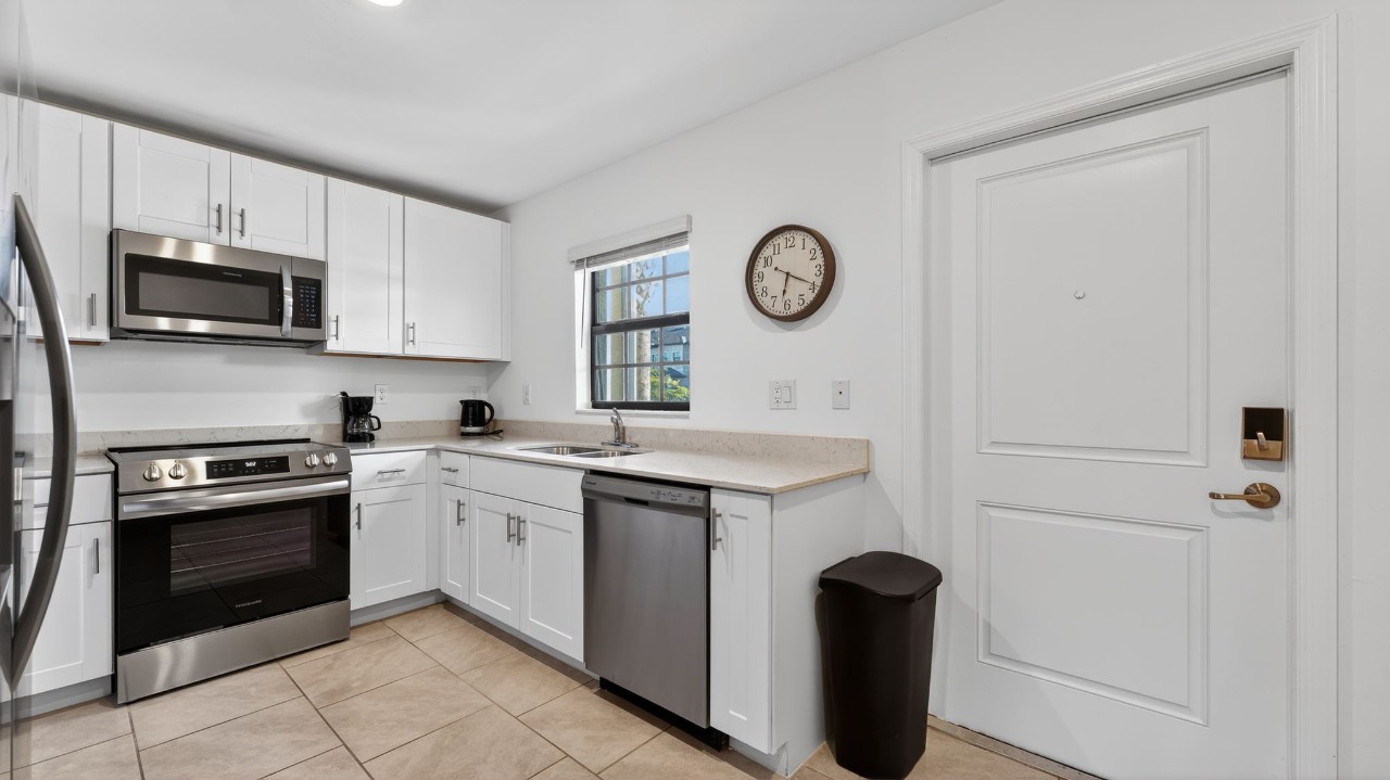 Landings at Westport · Unit 2020