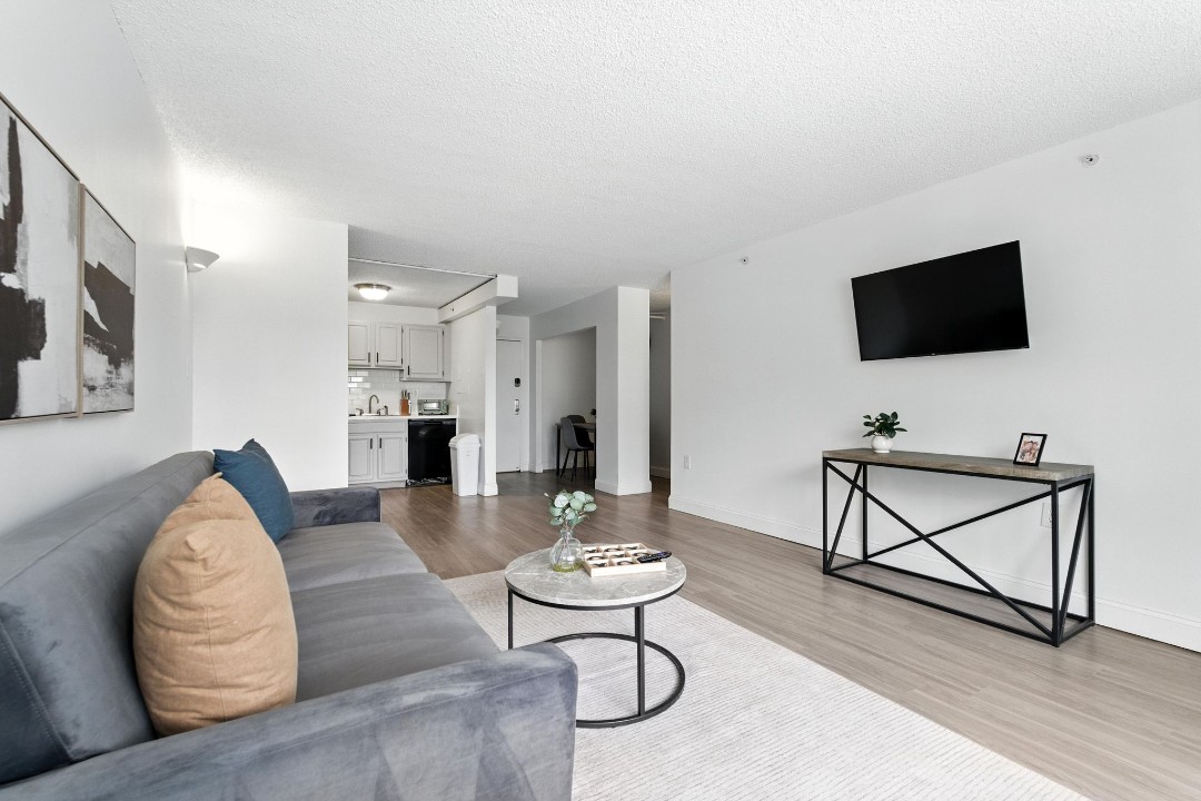 Legacy at Imperial Village · Unit 214 2/2