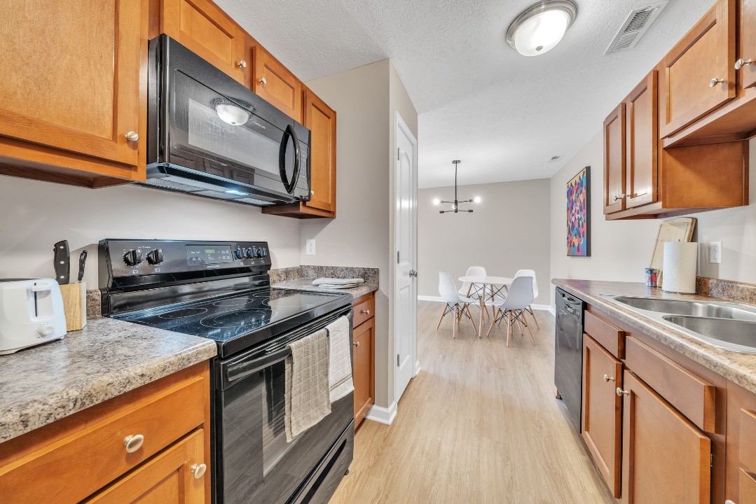 Stonecrest 701, · Unit 2/2