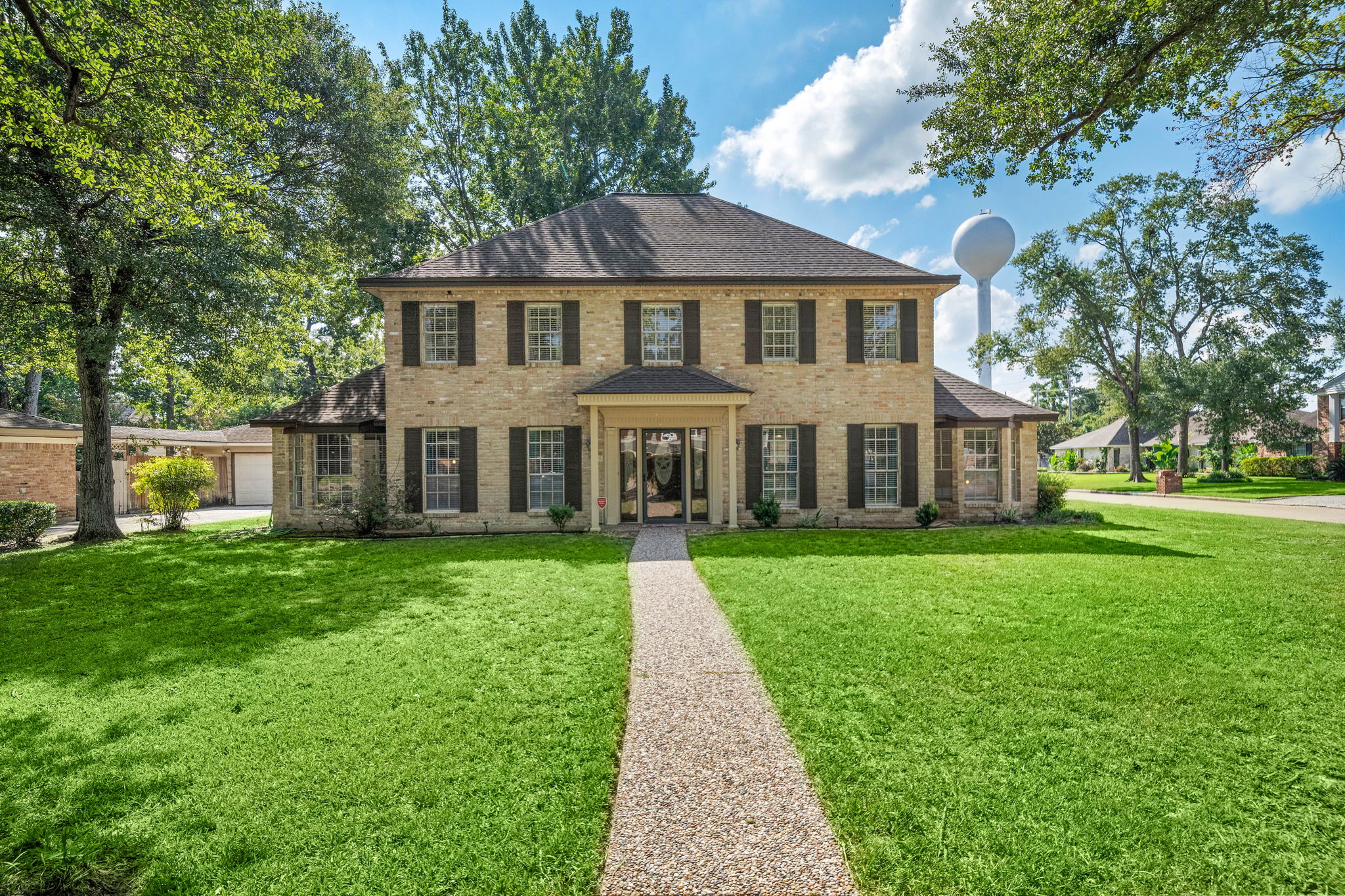 1523 Bodart Dr photo 5
