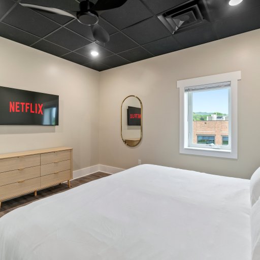 Relax in Style – King Bed + Streaming-Ready Setup