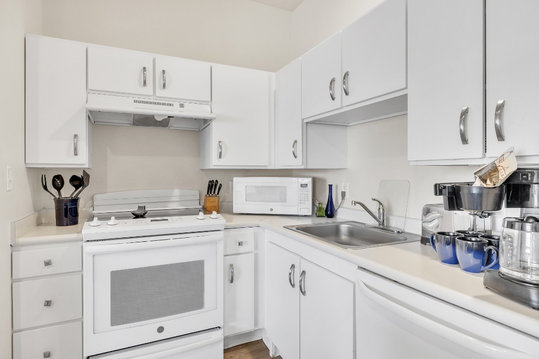 Simplicity At the Rim · Unit 1102  1102 3/2