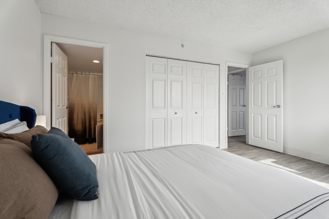 Legacy at Imperial Village · Unit 817 2/2