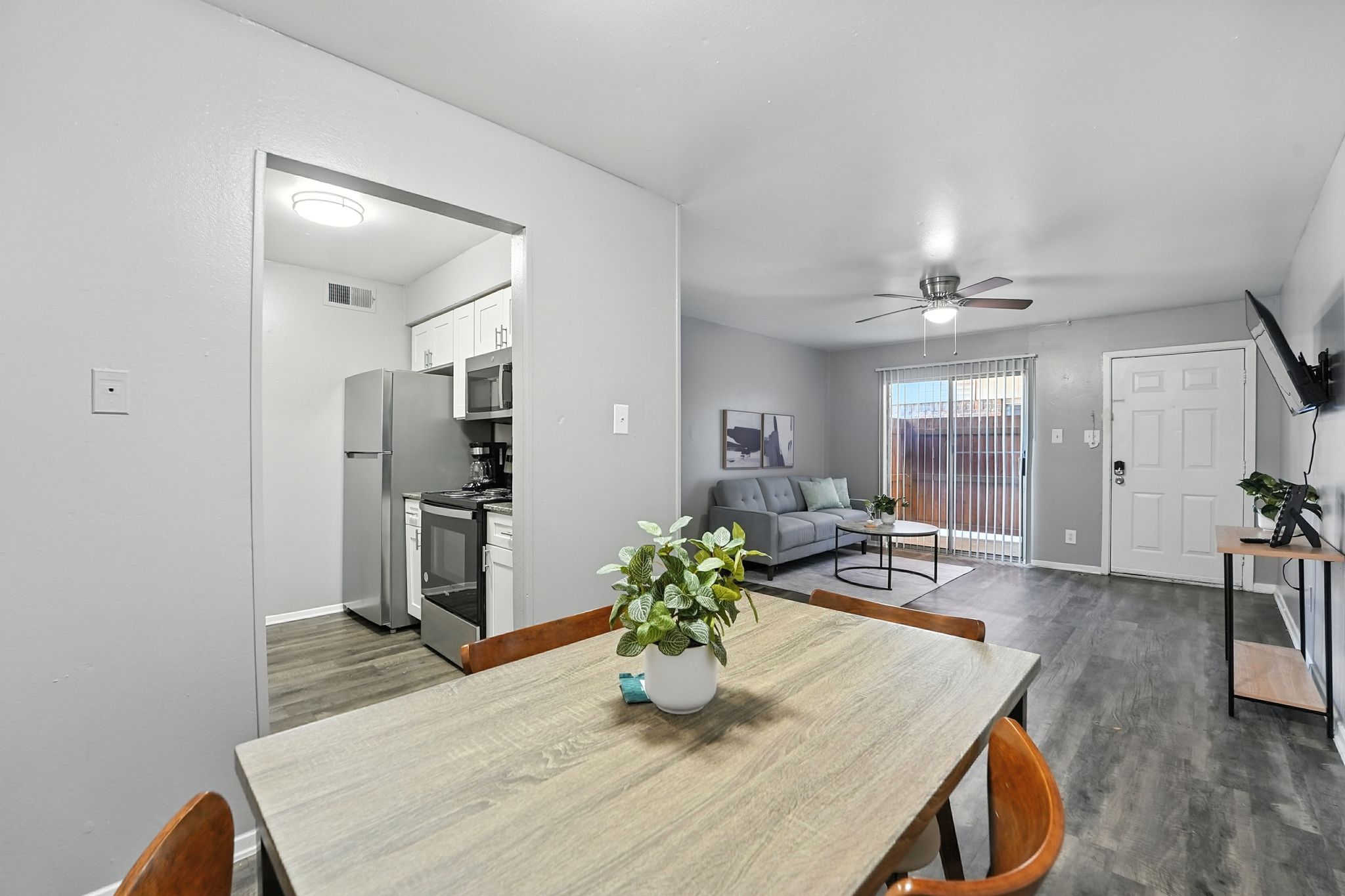 Budget-Friendly 2Bd Apartment I Free Parking in Denton, TX