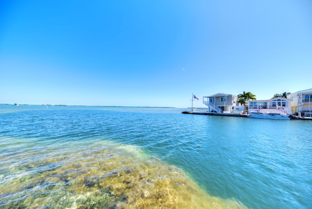 Windy Point Oceanfront in Geiger Key — Channel