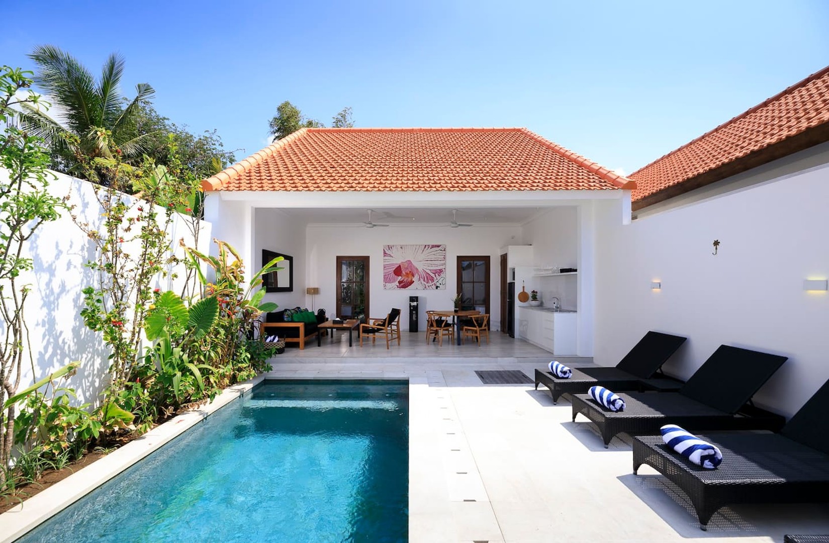 Villa Madiba 2 · Gorgeous 2 Bed Pool Villa, Walk
